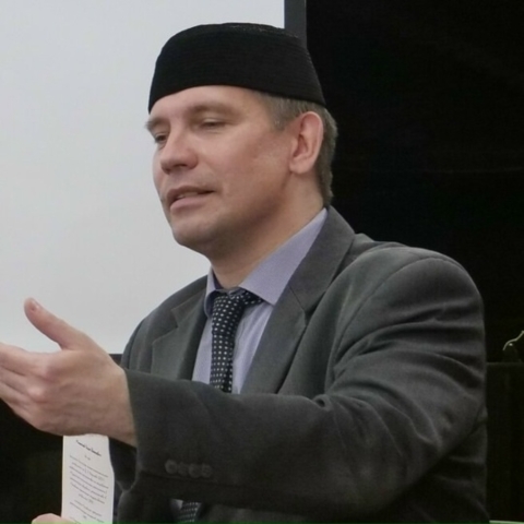 Илья Михайлов