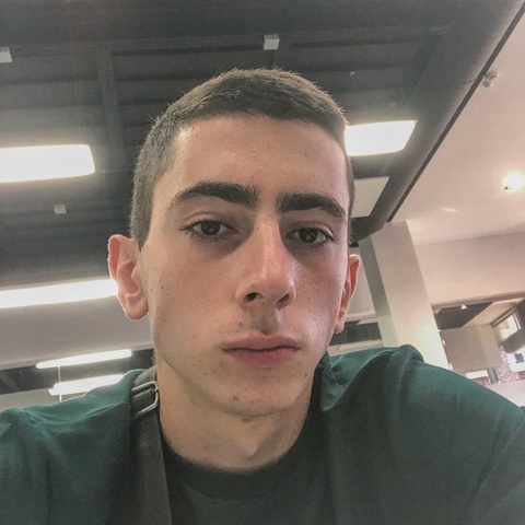 Наири Оганесян