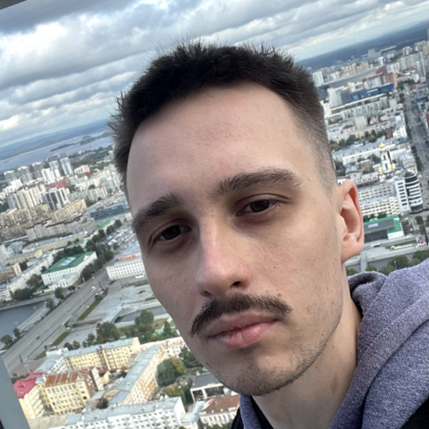 Илья Смолин